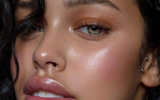Iluminador de maquillaje